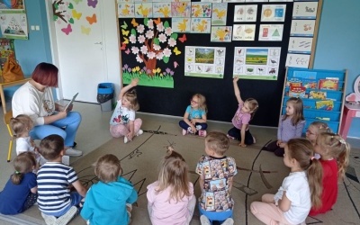 Pani Ania czyta dzieciom (10)